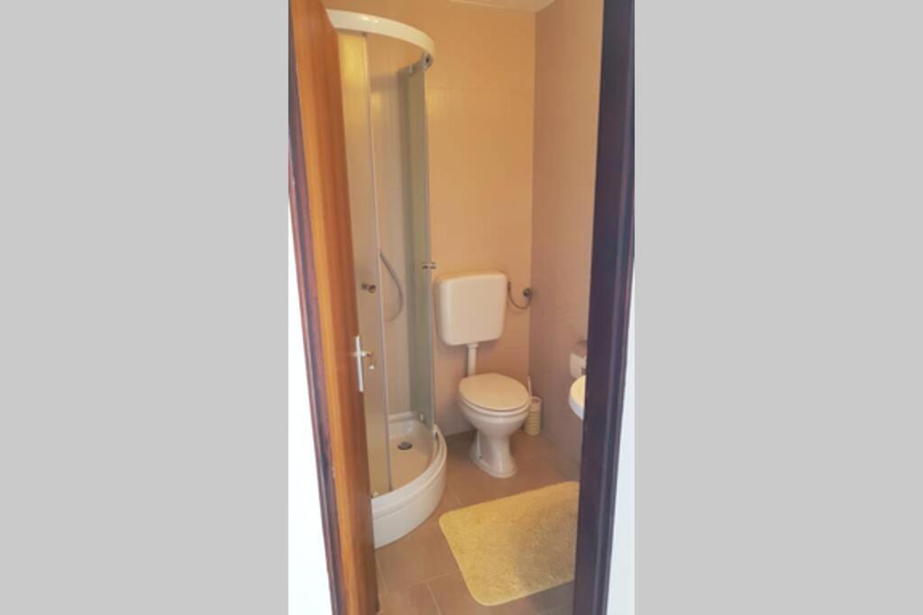 Apartment Vesna For 2, Free Parking And Wi-Fi Pula Zewnętrze zdjęcie