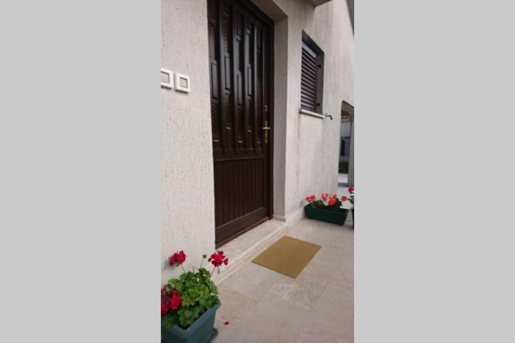 Apartment Vesna For 2, Free Parking And Wi-Fi Pula Zewnętrze zdjęcie